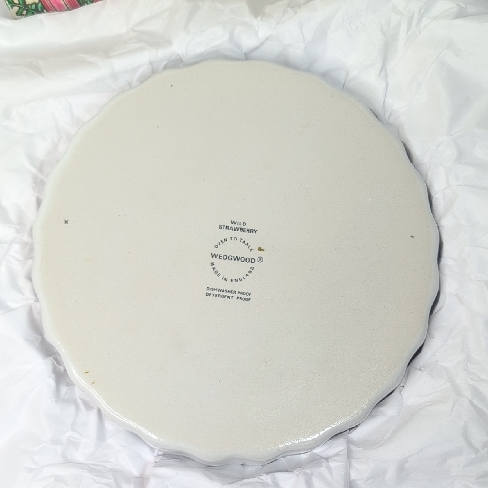 Wedgwood Cookware Vintage Wild Strawberry Flan Dish 8.6" - Picture 4 of 7